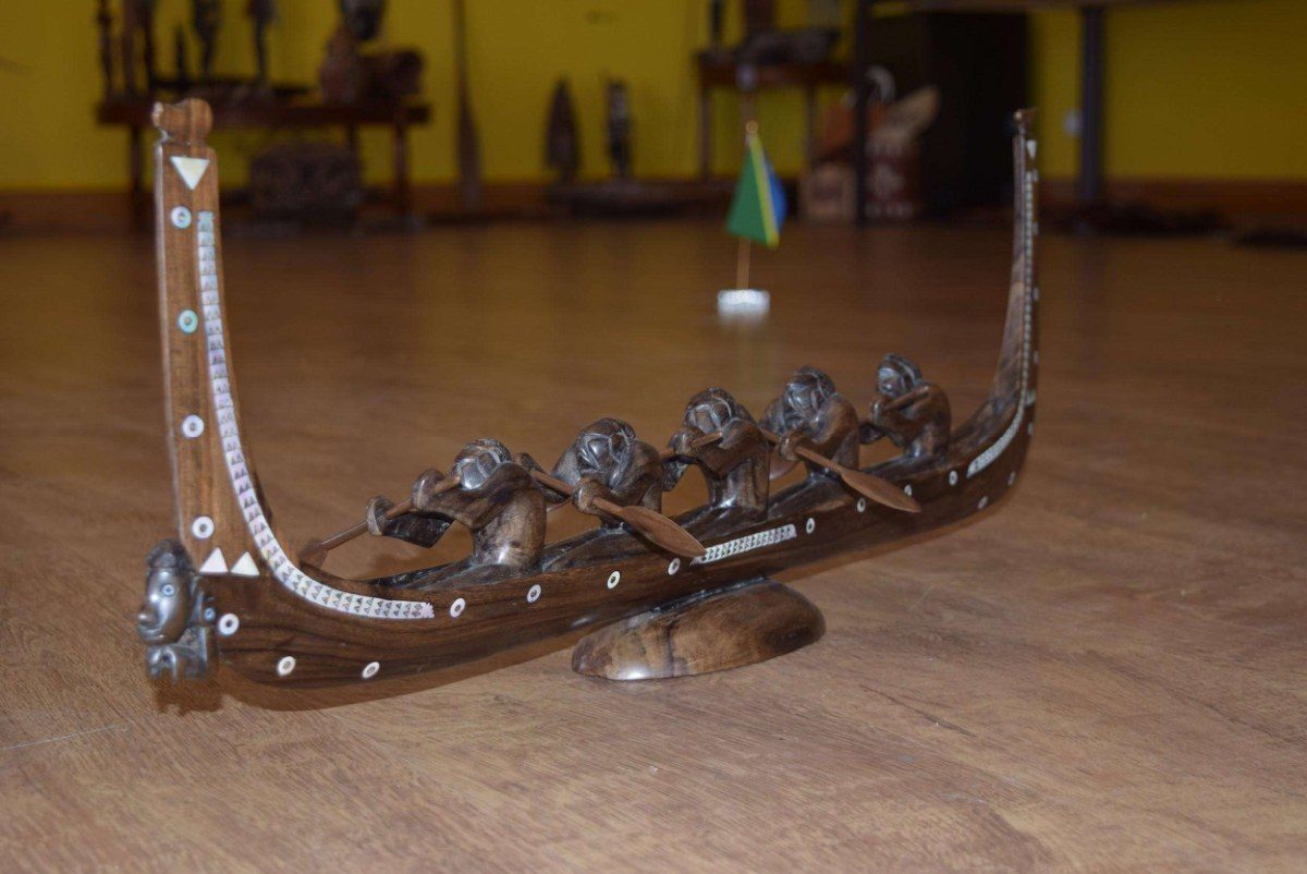 Tomoko (Model War Canoe)