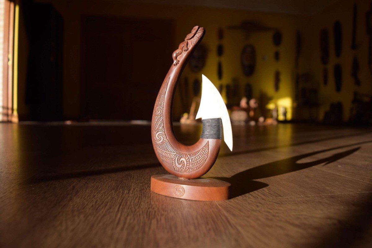 Matau (Fish Hook)